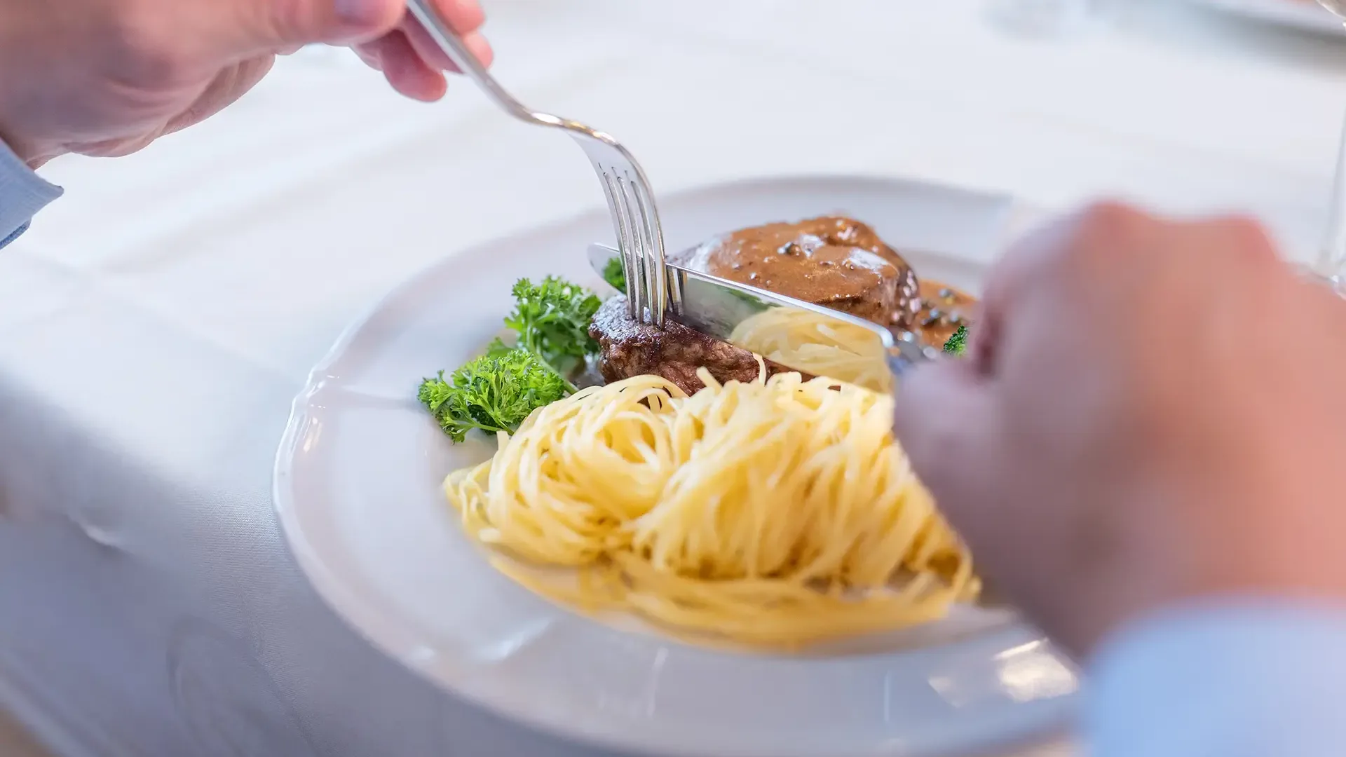 Restaurant in Seengen mit regionaler Küche – Restaurant Hallwyl